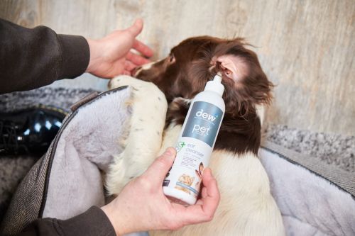 Ohrreinigungsflüssigkeit für Hunde und Katzen 250 ml srodek-do-czyszczenia-uszu-dla-zwierzat-250-ml_24559_8.jpg